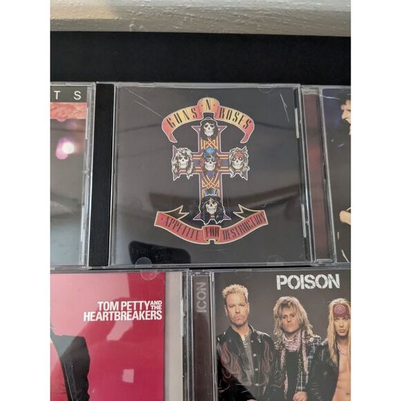 Lot Of CD's Guns -N- Roses, Poison, John Fogerty, Tom Petty, Linda Rondstadt - Picture 3 of 9